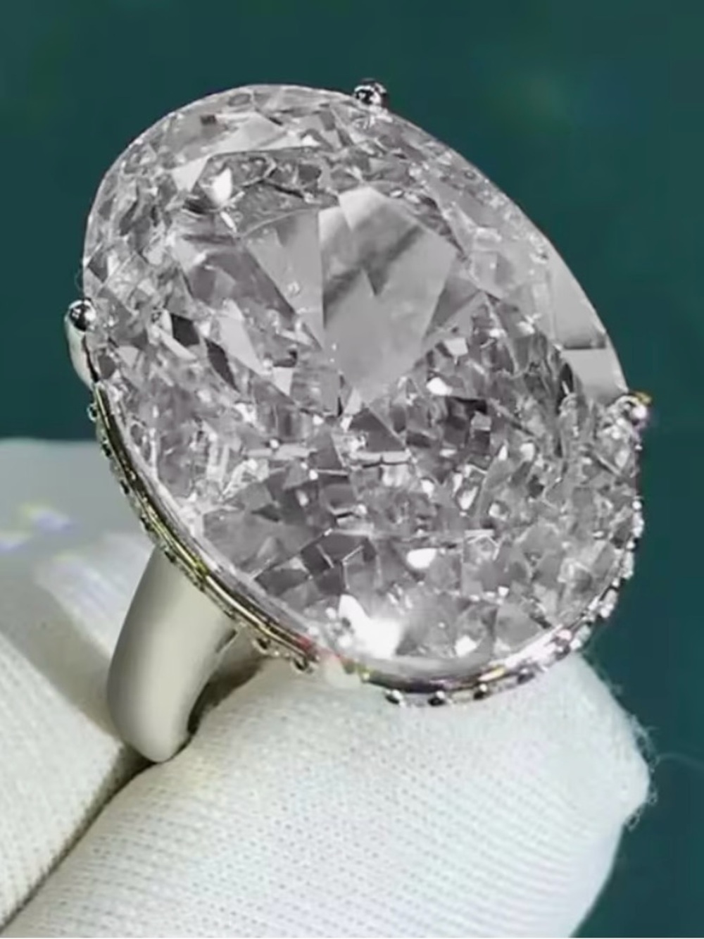 💕 Elegant Sparkling Oval 7 Carat CZ Cocktail Ring-White Gold Tone Size 7 💕